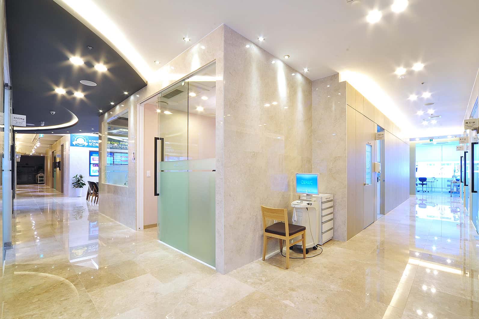 釜山グッドウィル歯科病院　釜山美容医療通訳OTOMOオトモ